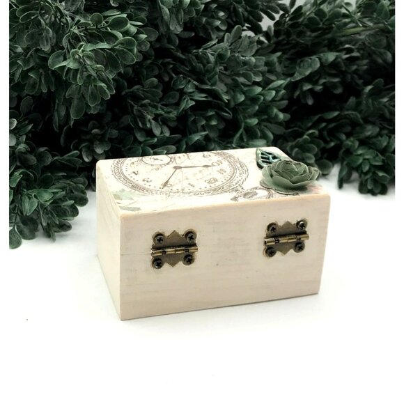 Small Wooden Trinket Box With Vintage Clock Design & Green Paper Rose Accents - Picture 4 of 6